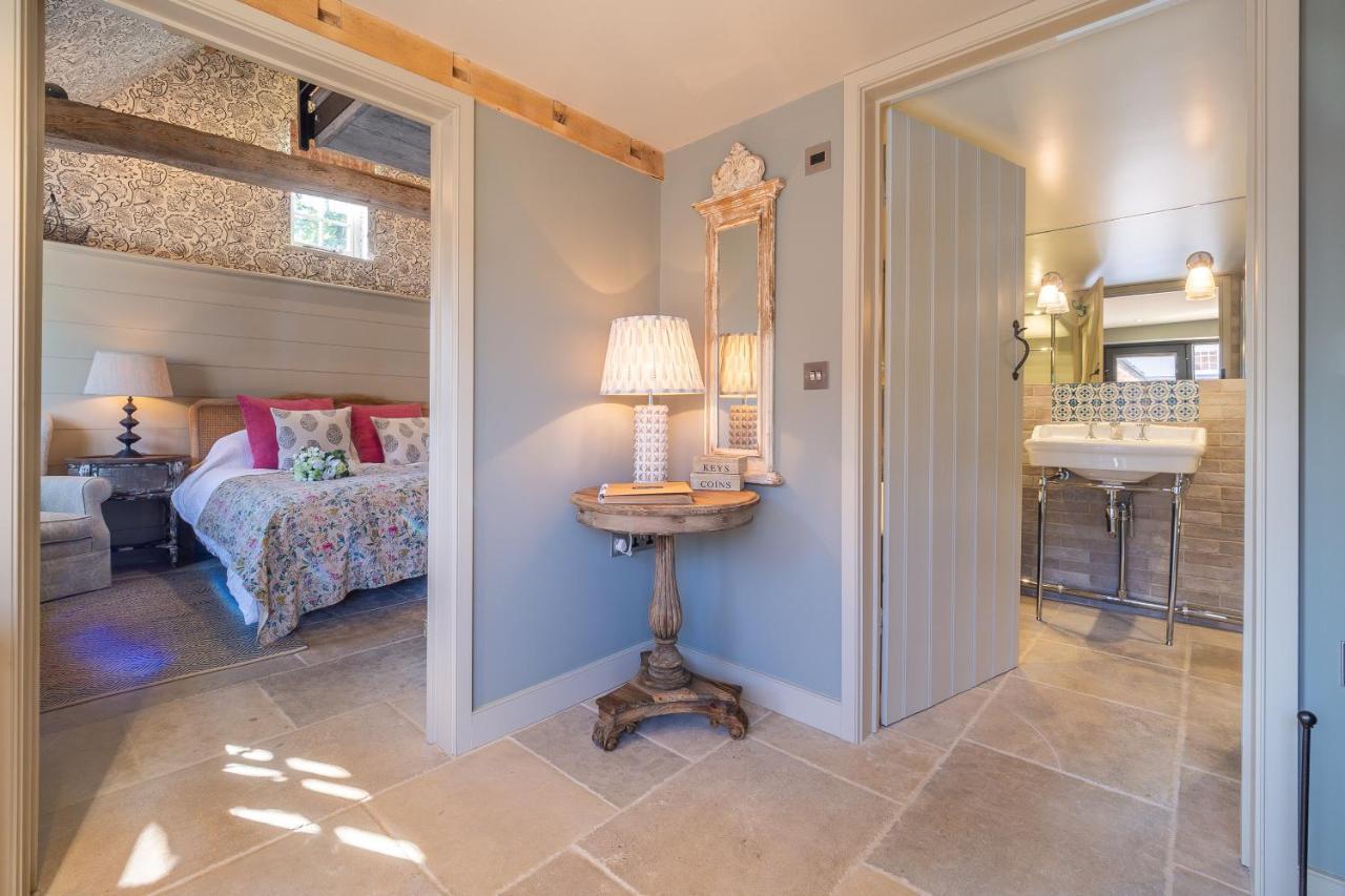 Romantic Cottage In Pretty Village With Great Pubs - Stoke Cartlodge 科尔切斯特 外观 照片