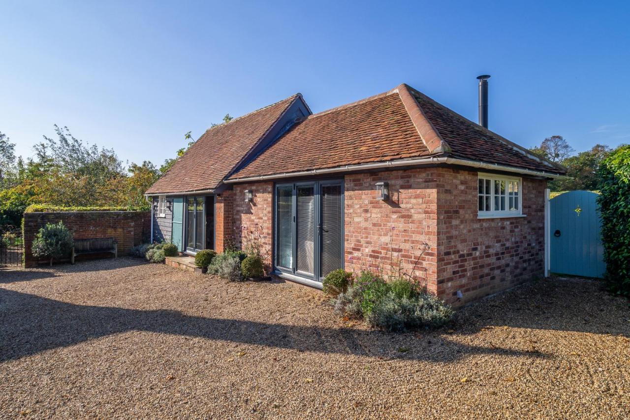 Romantic Cottage In Pretty Village With Great Pubs - Stoke Cartlodge 科尔切斯特 外观 照片